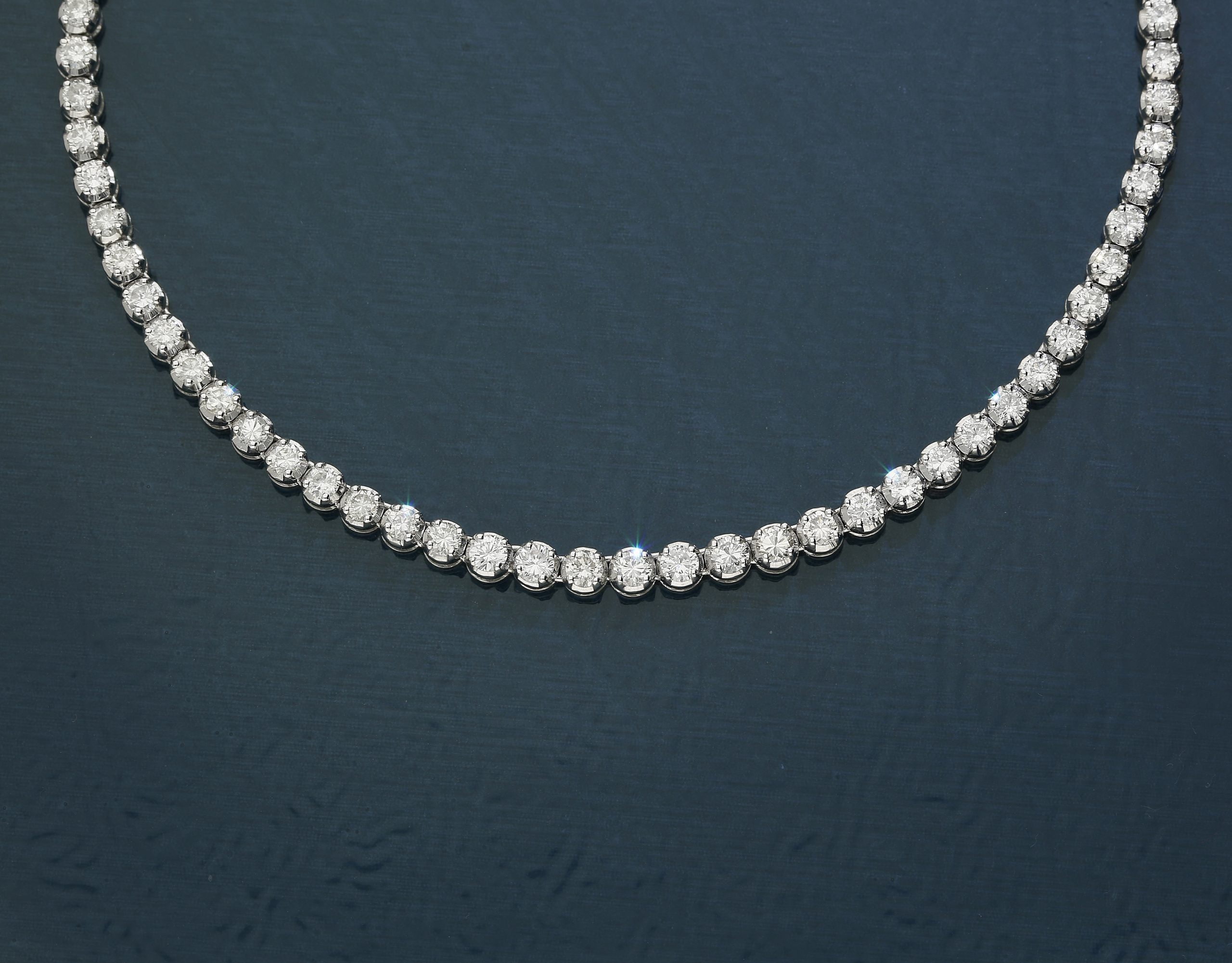 Diamond Tennis Necklaces: Everyday Glamour and Versatility THEDIAMONDSTORE