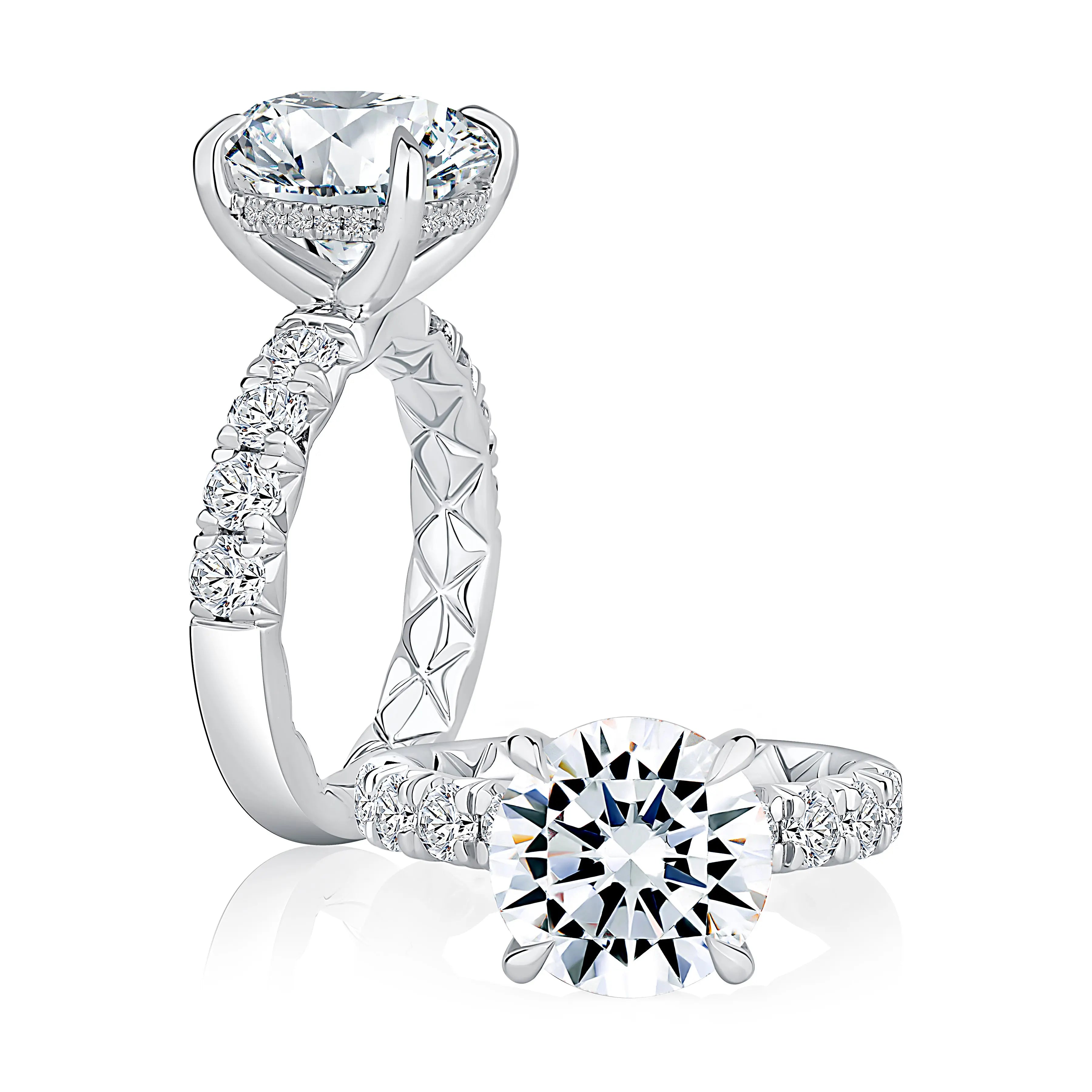 5CT Round Center Stone Diamond Engagement Ring with Quilts® Interior and Pave Band<br><span style="font-size:15px;">Style: MECRD3584Q/606</span>
